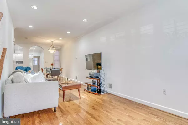 Baltimore, MD 21224,272 S HIGHLAND AVE