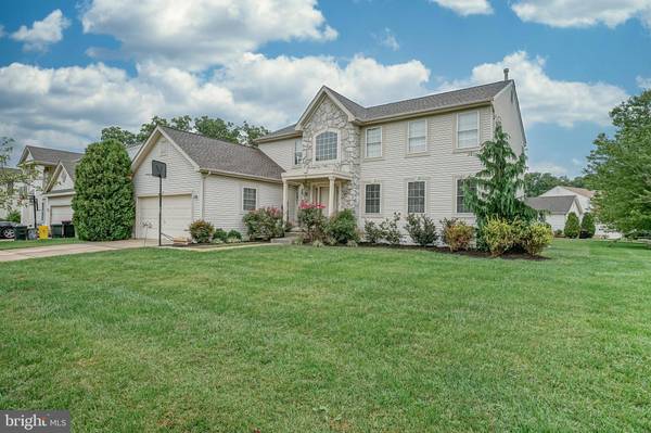 1 BROOKSTONE DR, Sicklerville, NJ 08081