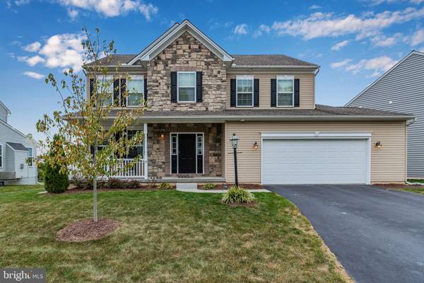 19 BETHPAGE DR, Mechanicsburg, PA 17050