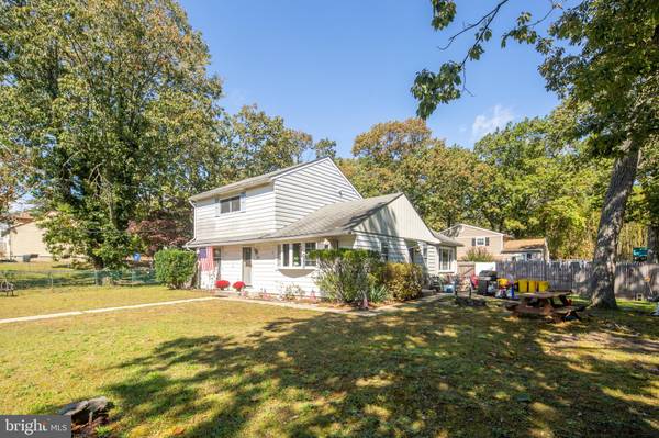 83 W 1ST AVE, Pine Hill, NJ 08021