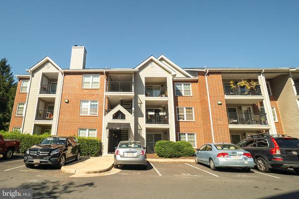 3310 WYNDHAM CIR #315, Alexandria, VA 22302