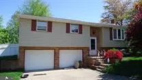 17 MALVERN DR, Manchester, PA 17345