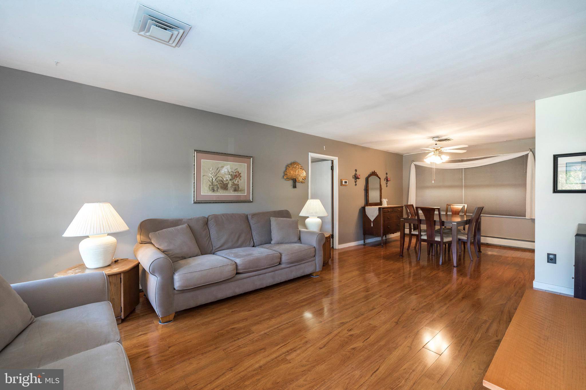 Exton, PA 19341,201 LOCUST LN