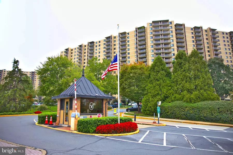 203 YOAKUM PKWY #1708, Alexandria, VA 22304