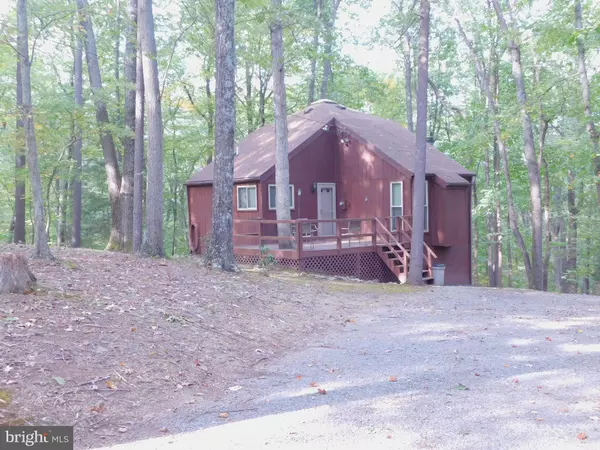 Hedgesville, WV 25427,425 BLACK HAWK LANE