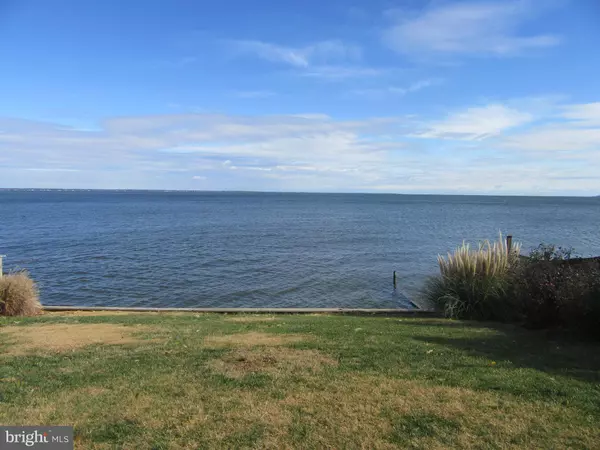 Colonial Beach, VA 22443,126 SHORE DR