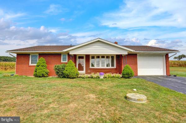 1607 KRUMSVILLE RD, Lenhartsville, PA 19534