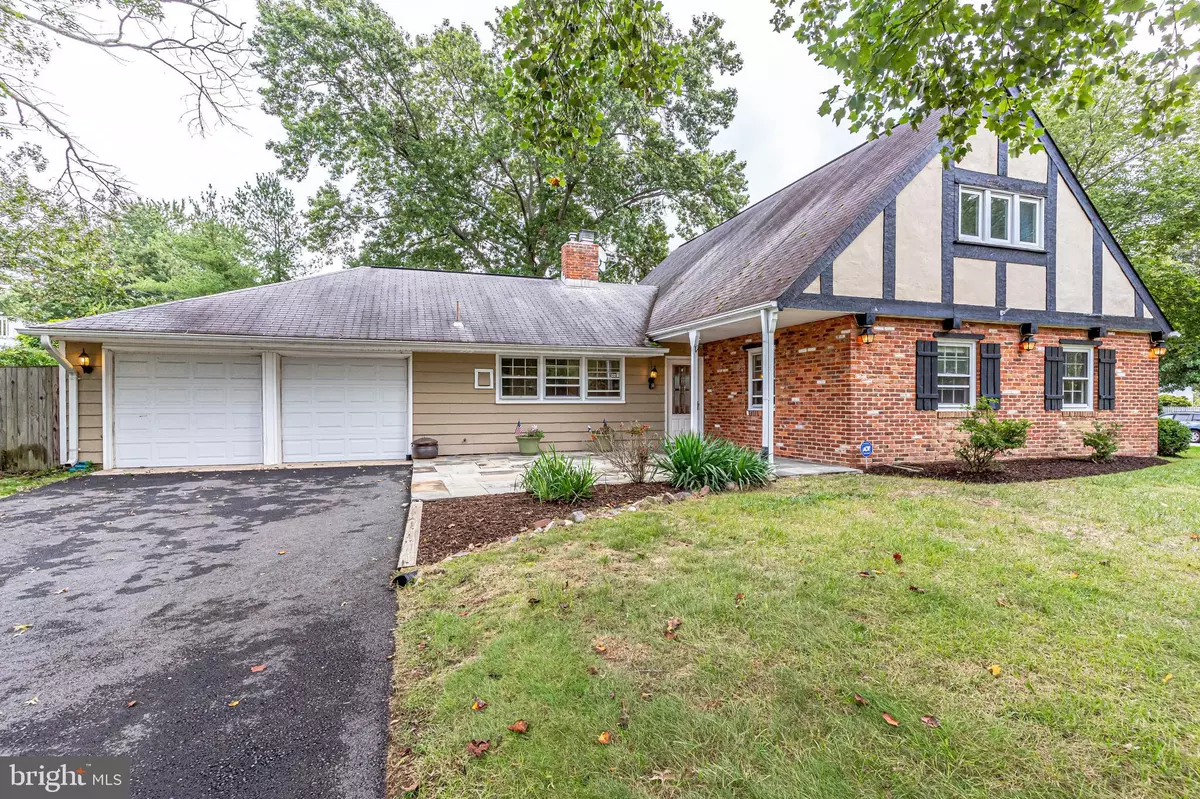 Alexandria, VA 22306,7807 DAYBREAK CT