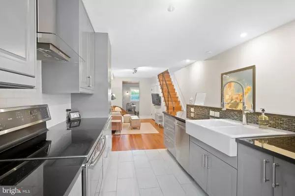 Philadelphia, PA 19147,771 S FRONT ST