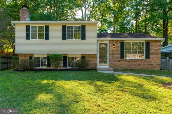 Springfield, VA 22153,8465 YELLOW LEAF CT