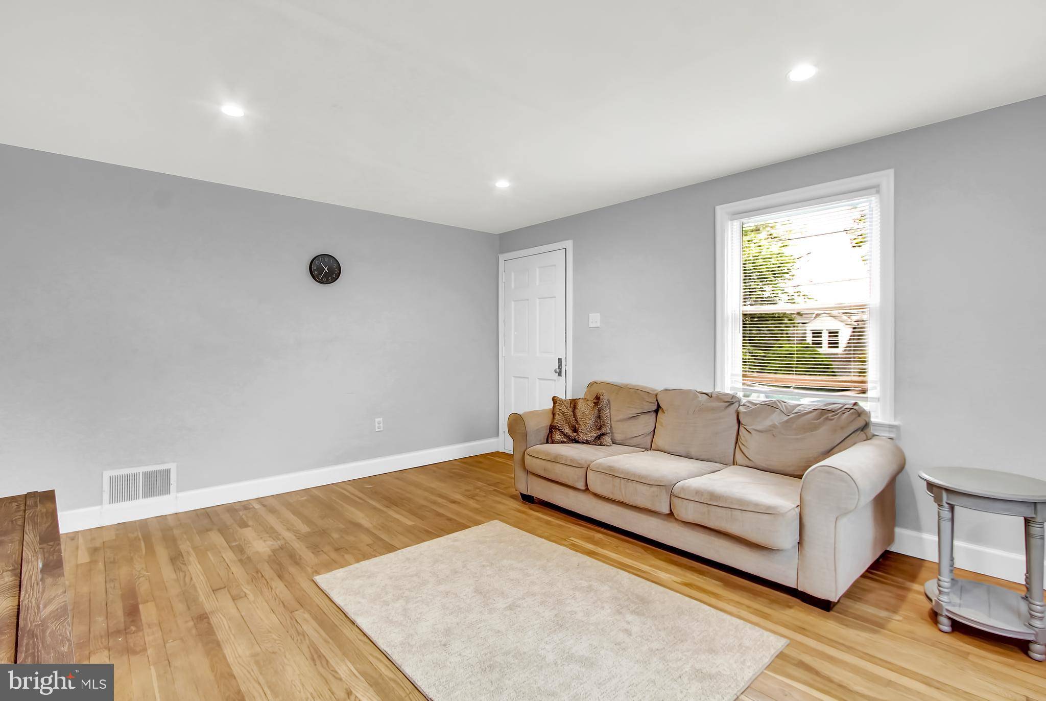 York, PA 17403,582 HILLCREST RD
