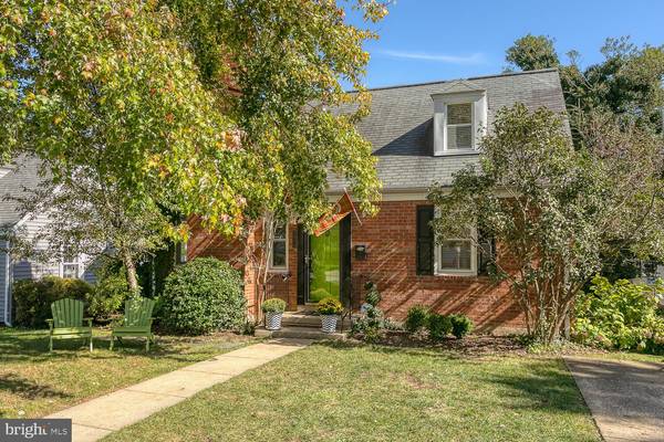 2913 MEADOW LN, Falls Church, VA 22042