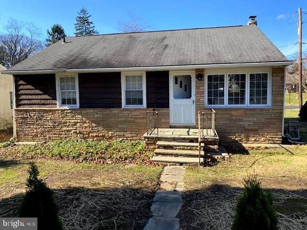 1086 HUNTINGDON PIKE, Huntingdon Valley, PA 19006