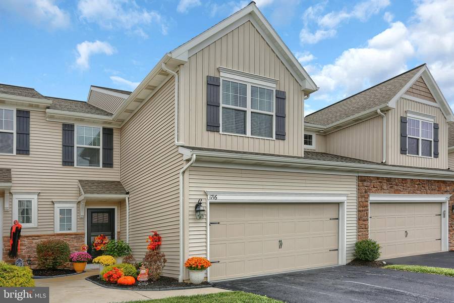 1716 HARALSON DR, Mechanicsburg, PA 17055