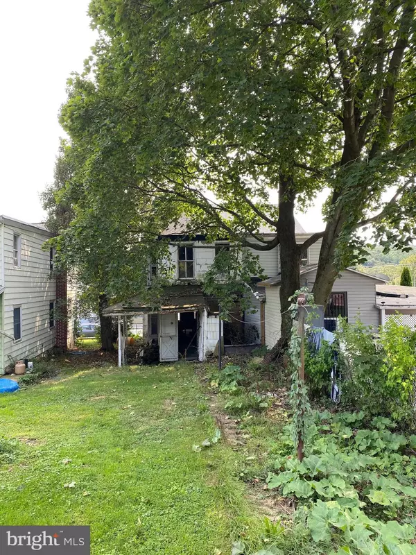 Tremont, PA 17981,112 VAUX AVE