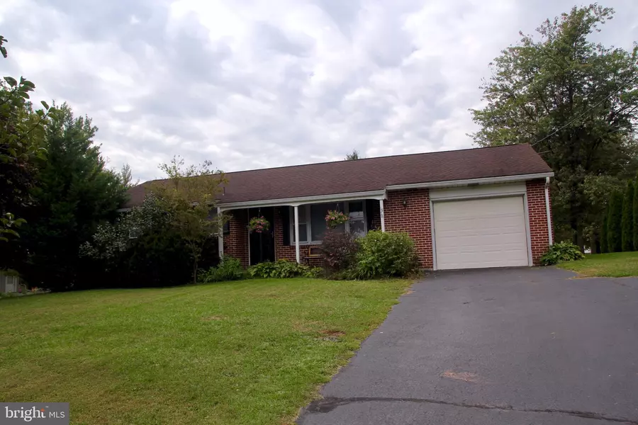 1478 VIRMAY DR, Gilbertsville, PA 19525