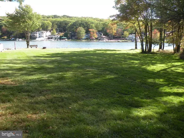 Lake Harmony, PA 18624,341 N LAKE DR