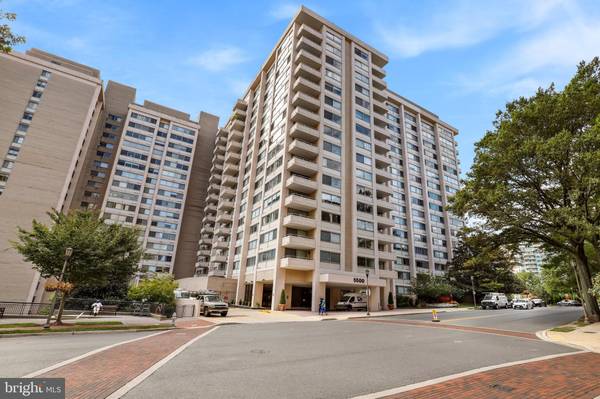 5500 FRIENDSHIP BLVD #812N, Chevy Chase, MD 20815