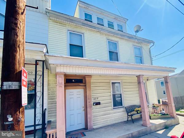 327 N FRONT ST, Minersville, PA 17954