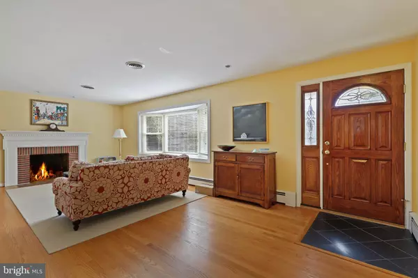 Fairfax, VA 22031,8812 SOUTHWICK ST