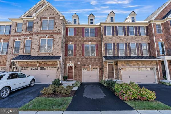 42609 LISBURN CHASE TER, Chantilly, VA 20152