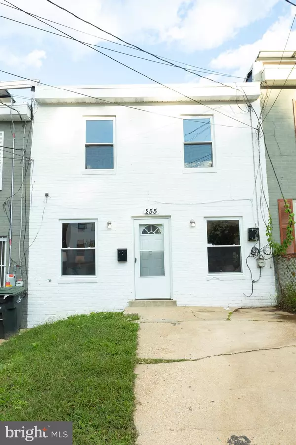 255 56TH PL NE, Washington, DC 20019