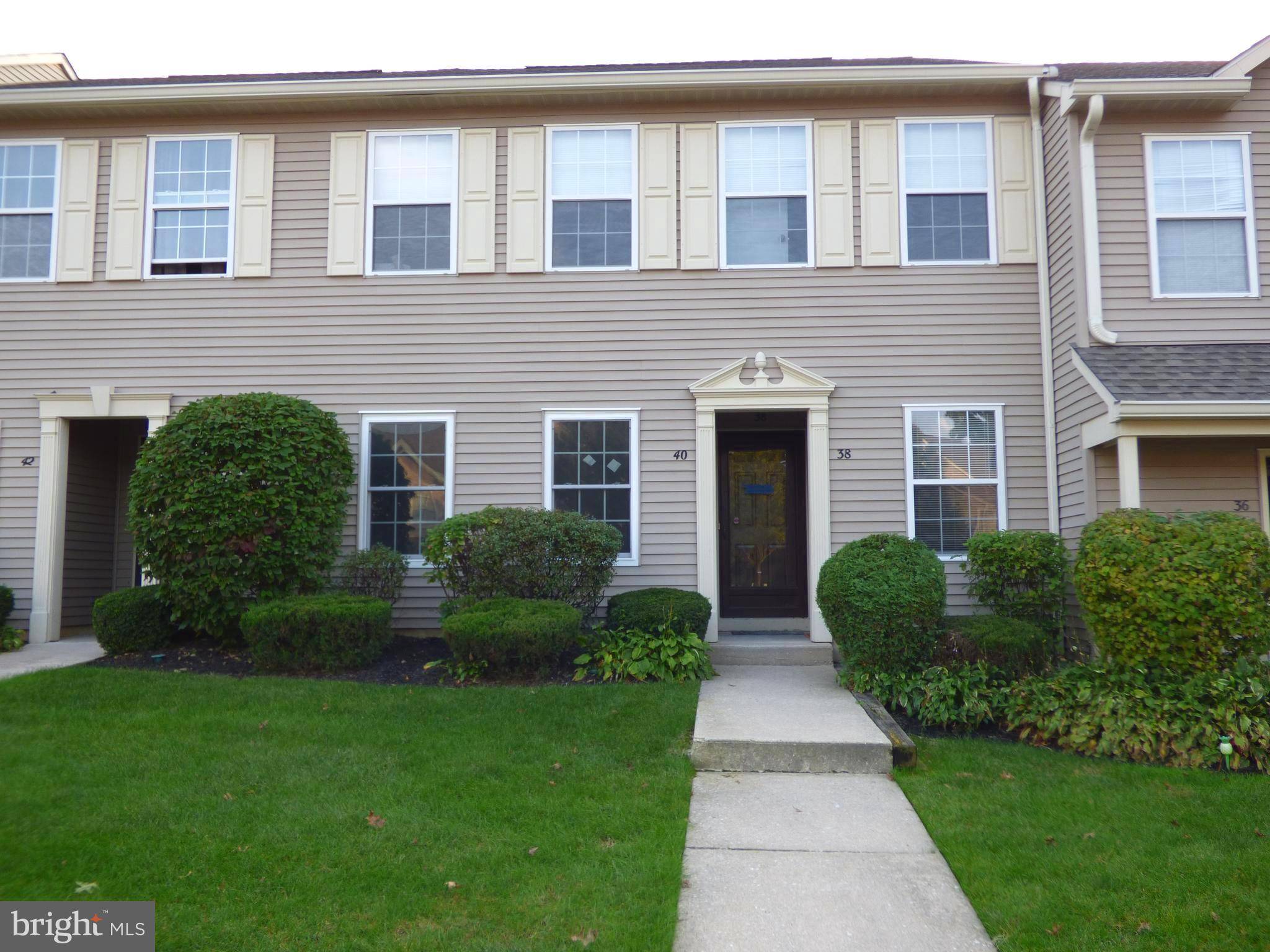 40 FOXGLOVE DR, Delran, NJ 08075
