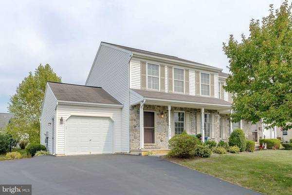 4175 GREEN PARK DR, Mount Joy, PA 17552