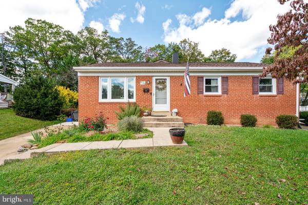 2120 CULPEPER DR, Woodbridge, VA 22191