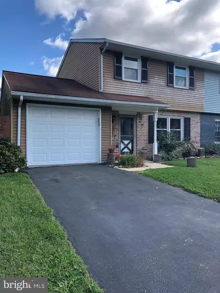 326 JEFF AVE, Ephrata, PA 17522