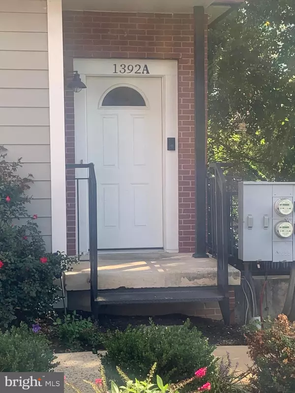 Washington, DC 20020,1308-1308 TALBERT CT SE #23B