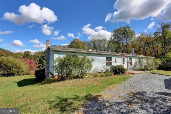 100 STENCE LN, Millersburg, PA 17061