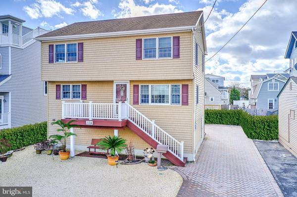 104 E 29TH ST, Ship Bottom, NJ 08008