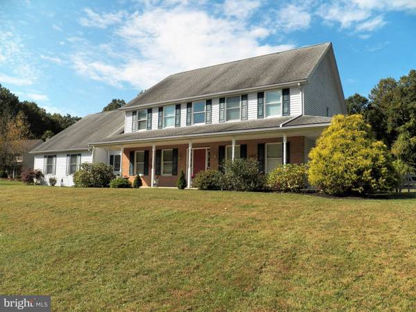 8664 HENSINGERSVILLE RD, Macungie, PA 18062