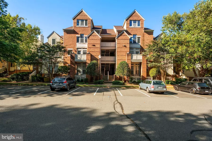 1334 GARDEN WALL CIR #407 (F), Reston, VA 20194