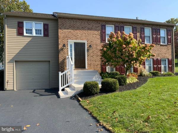 459 KIRKHAM DR, York, PA 17402