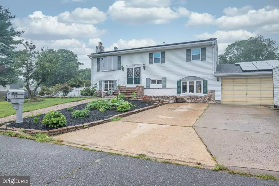 19 BEACON ST, Jackson, NJ 08527