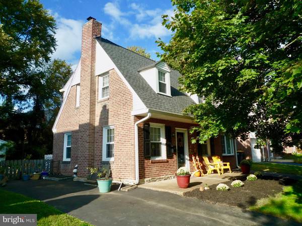 5 E SALISBURY DR, Wilmington, DE 19809