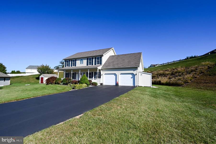 13 ASBURY LN, Shrewsbury, PA 17361