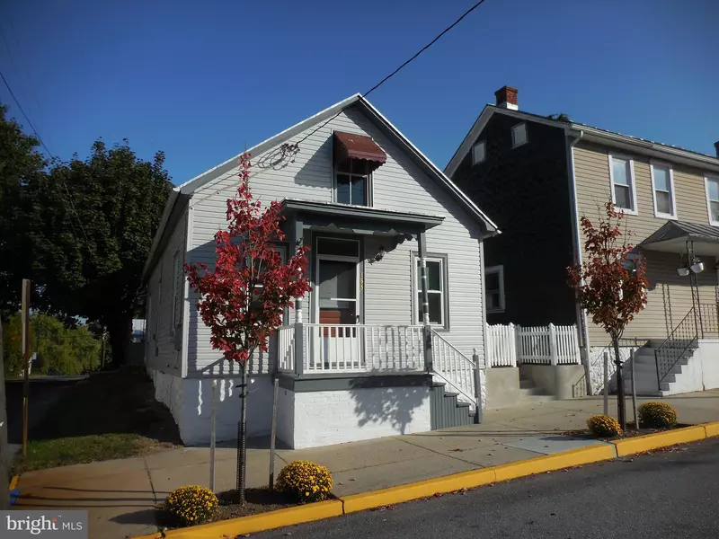 165 W MARKET ST, Jonestown, PA 17038