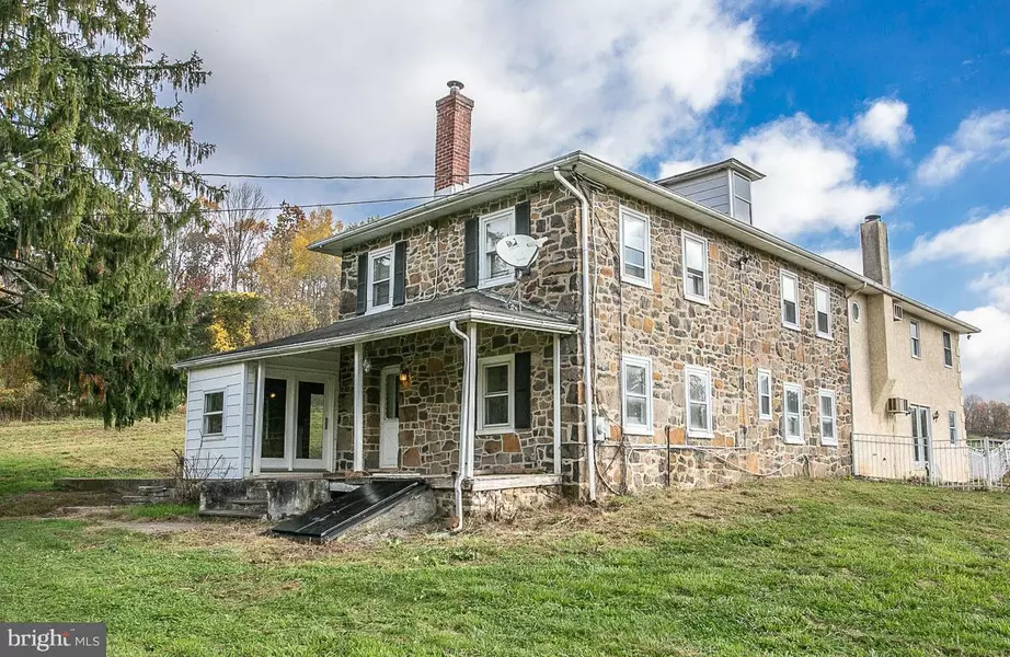 704 KULP RD, Perkiomenville, PA 18074