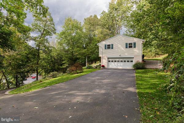 Columbia, PA 17512,1025 DRAGER RD