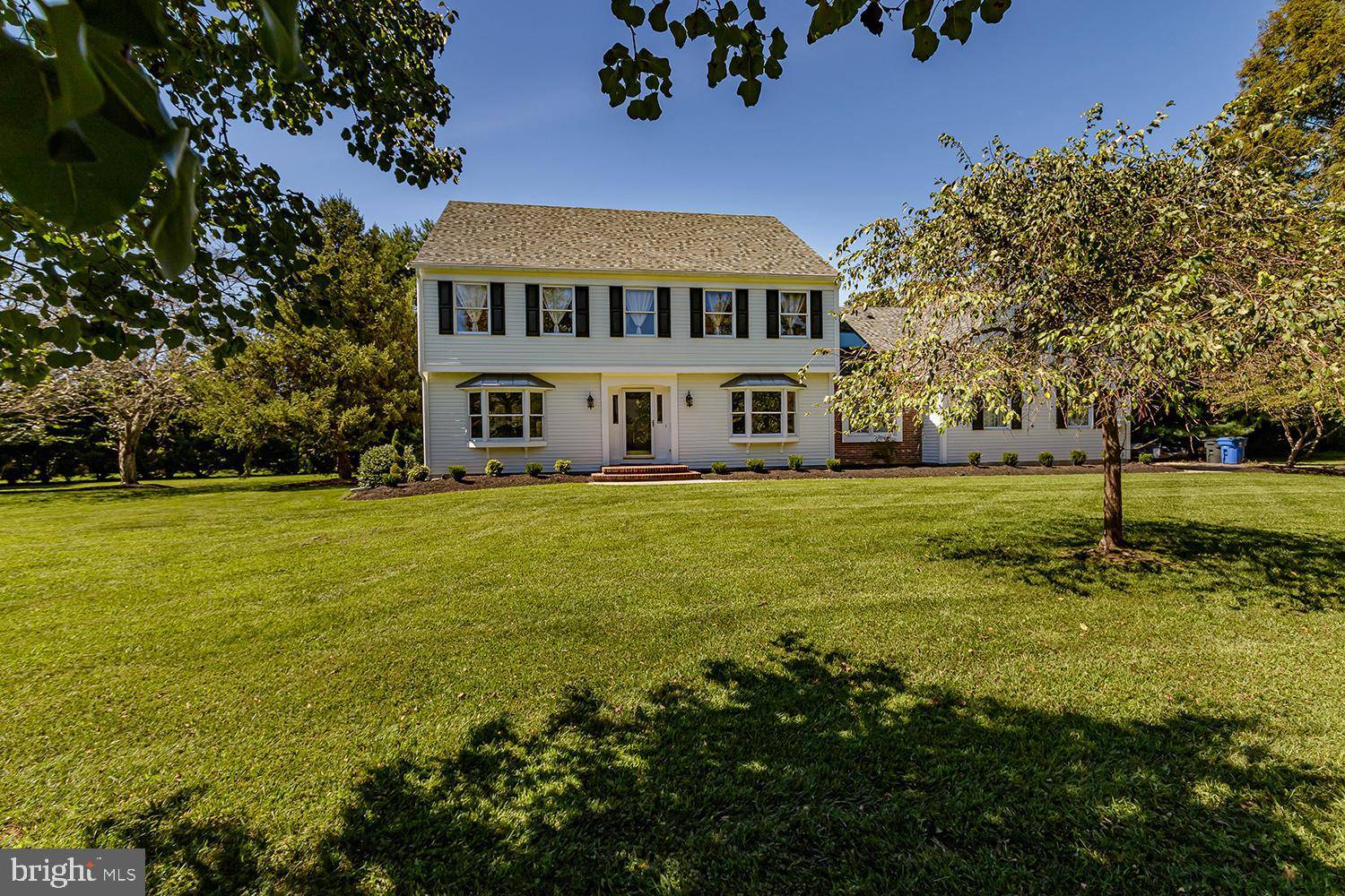 Shamong, NJ 08088,20 MEADOWVIEW DR