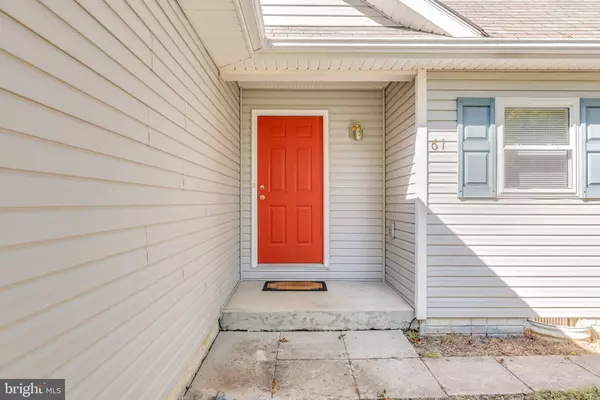 Charles Town, WV 25414,61 DERBY PL