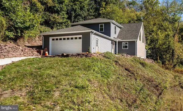 Birdsboro, PA 19508,724 COCALICO RD