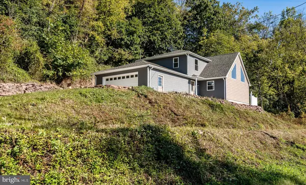 Birdsboro, PA 19508,724 COCALICO RD