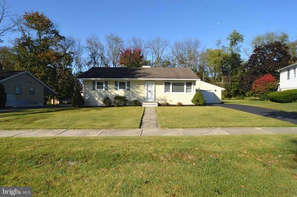 205 WOOD LN, Reading, PA 19606