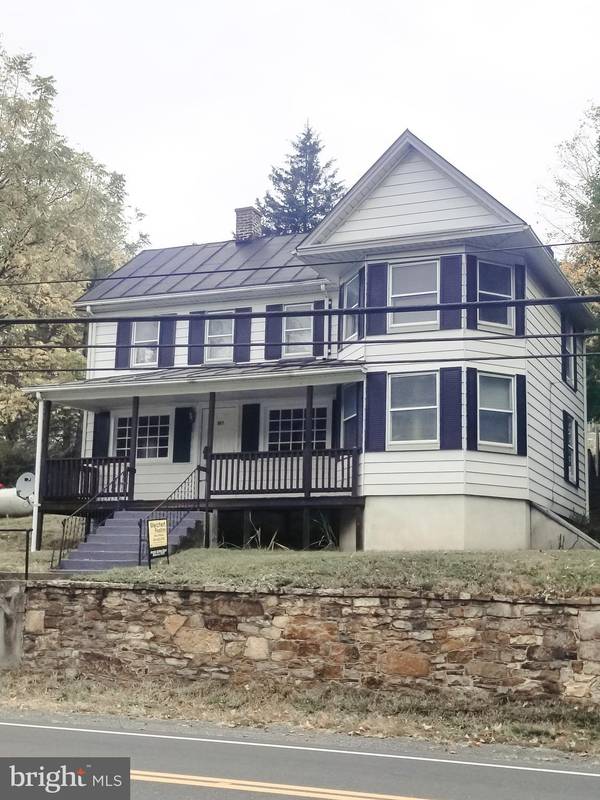 197 MARTINSBURG RD, Berkeley Springs, WV 25411