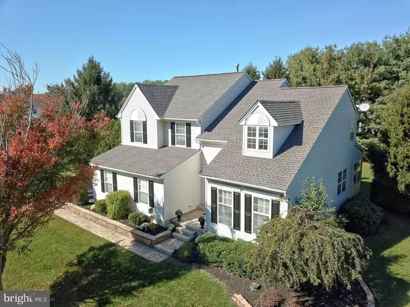 205 IVANHOE DR, Robbinsville, NJ 08691