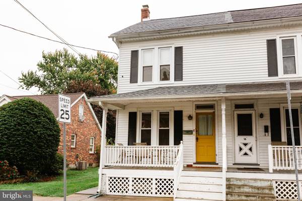 18 E LEMON ST, Lititz, PA 17543